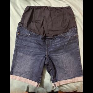 Isabel Maternity Crossover Panel 9” Dark Wash Denim Bermuda Shorts Size 14